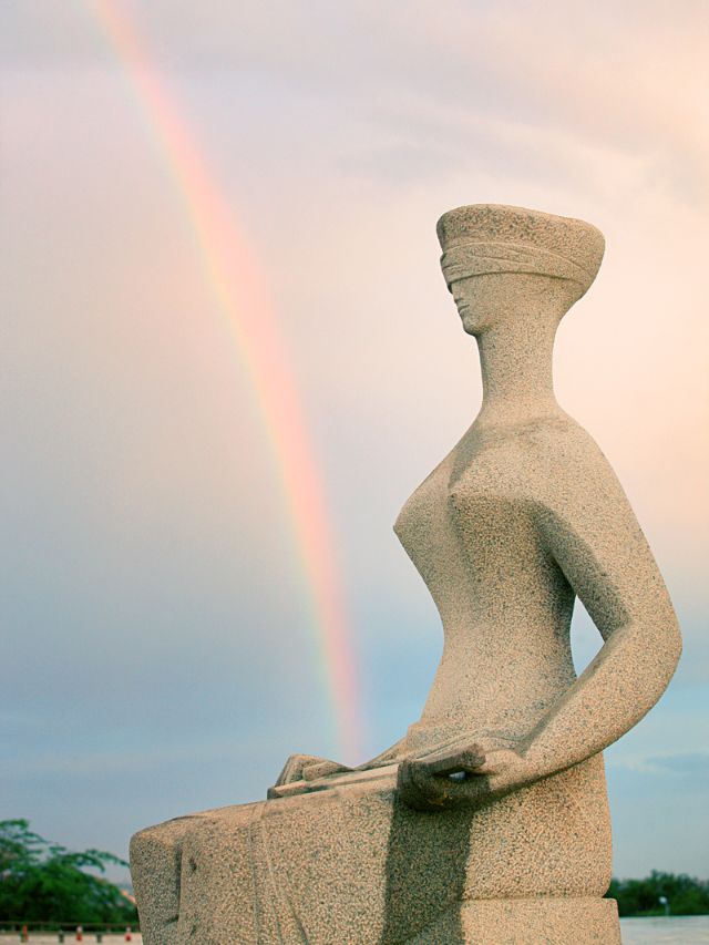 monumento stf judicialização